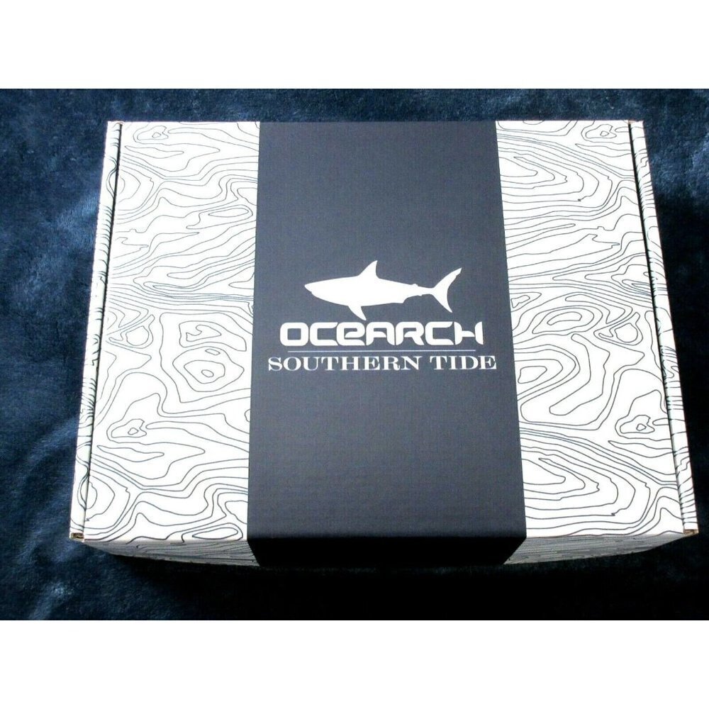 Southern Tide x Ocearch Mens SS Shark T shirt White Blue Boat Flag Gift Box NEW - Picture 6 of 6